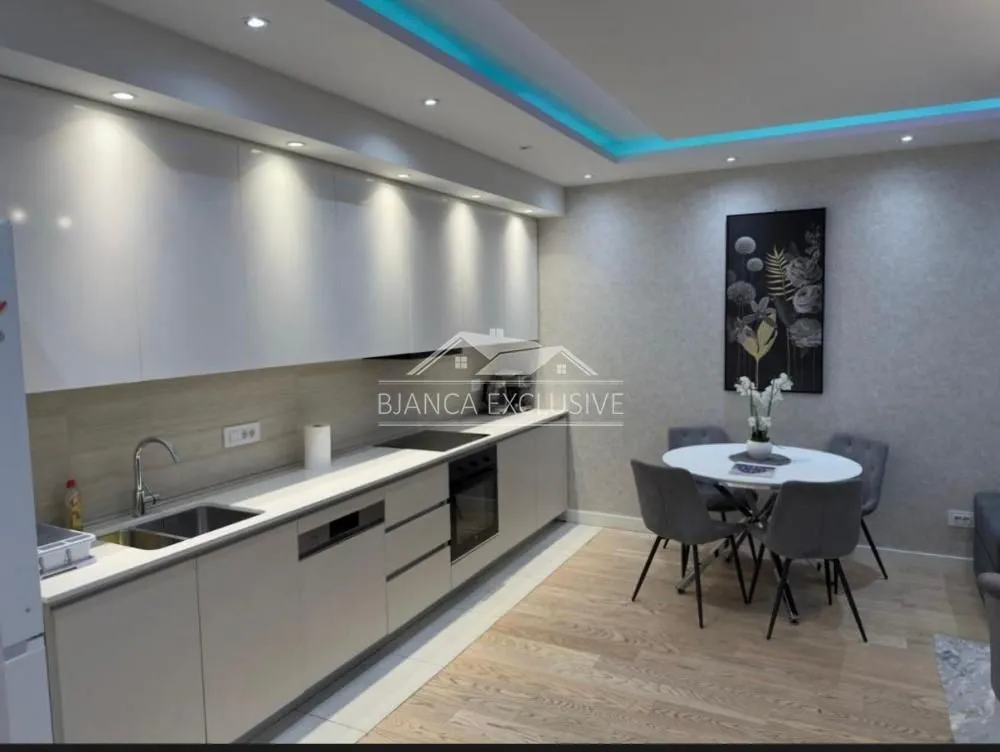 Sale, three bedroom apartment, 76m², Savski Venac, Beograd