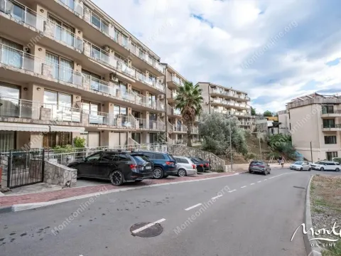 Sale, one bedroom apartment, 38m², Pržno, Budva - image 25