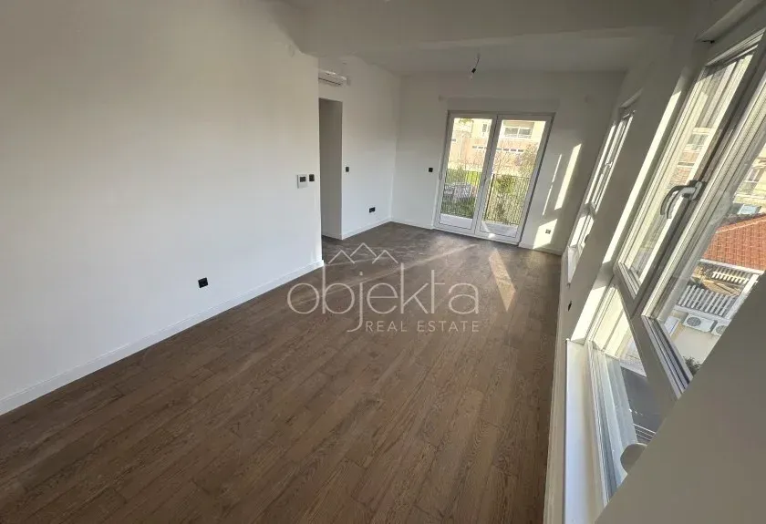 Prodaja, stan, 44m², Tivat, Crna Gora