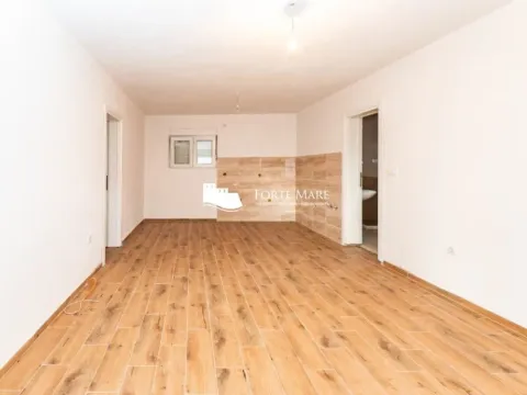 Sale, two bedroom apartment, 75m², Podi, Herceg Novi - image 3