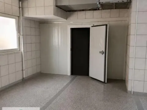 Rent, office space, 140m², Mislodjin, Obrenovac - image 2