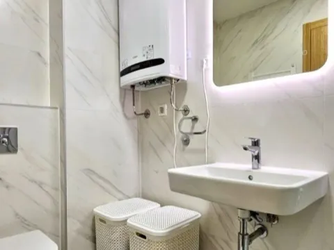 Rent, one bedroom apartment, 46m², New City, Podgorica - image 11
