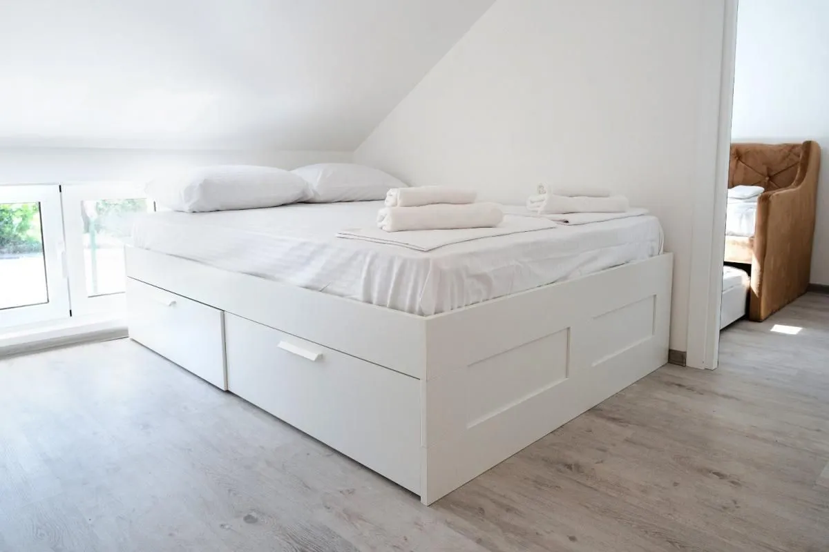 Rent, house, 50m², Tivat, Crna Gora