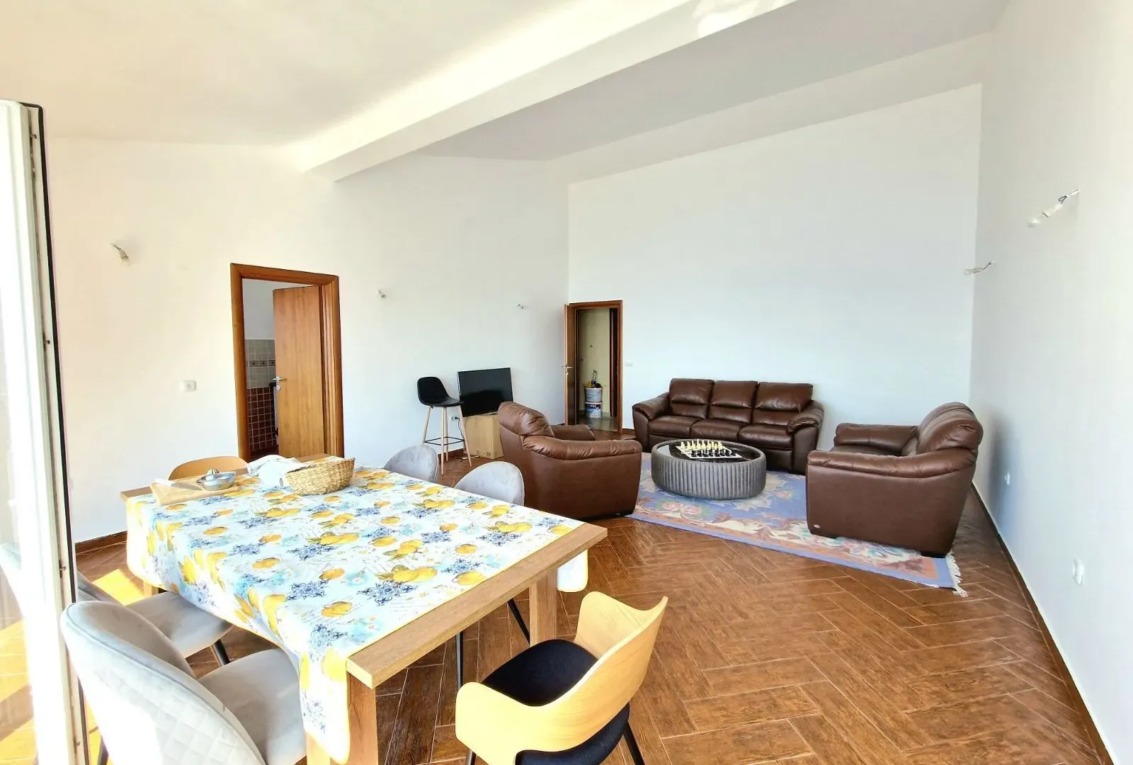 Rent, three bedroom apartment, 155m², Prijevor, Budva
