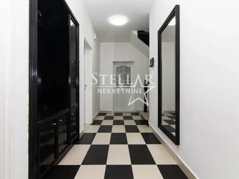 Izdavanje, kuća, 250m², Zagorič, Podgorica - image 3