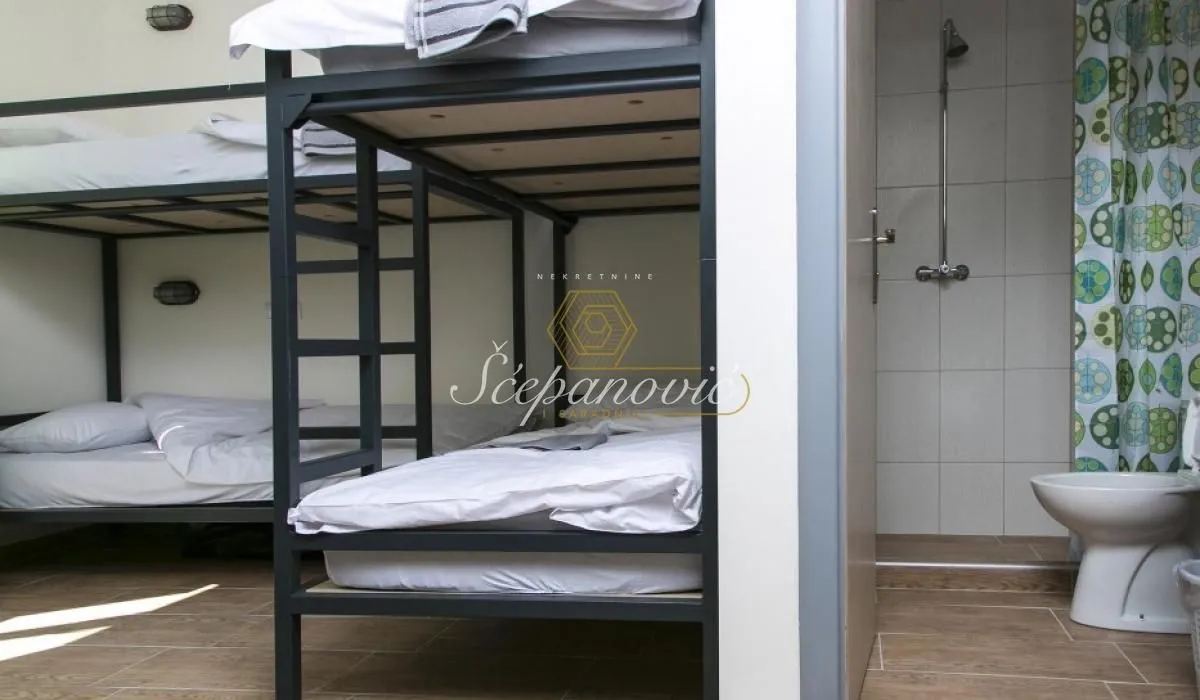 Sale, office space, 416m², Gradić, Petrovaradin