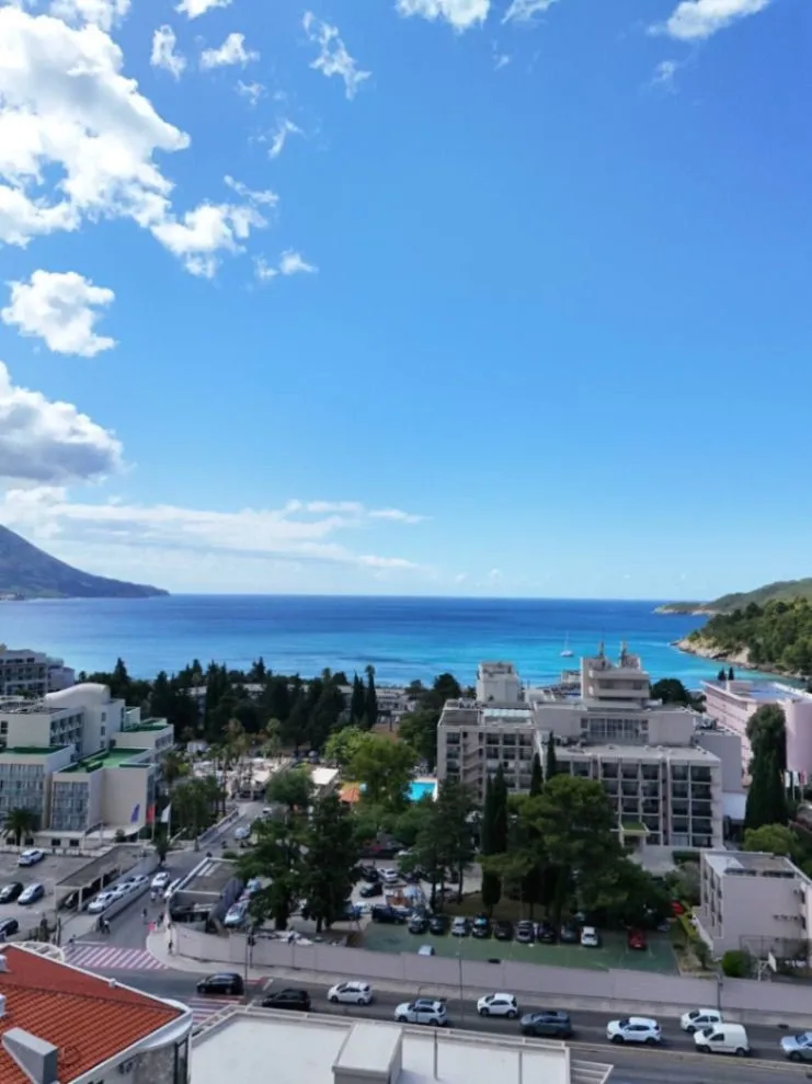 Sale, one bedroom apartment, 28m², Bečići, Budva