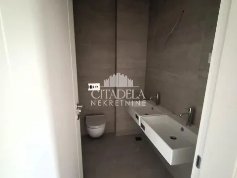 Prodaja, četvorosoban stan, 115m², Banovo Brdo, Beograd - image 4