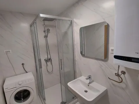 Rent, one bedroom apartment, 45m², City Kvart, Podgorica - image 10