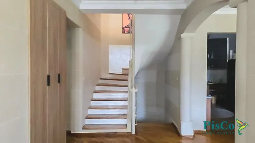 Rent, house, 254m², Tološi, Podgorica
