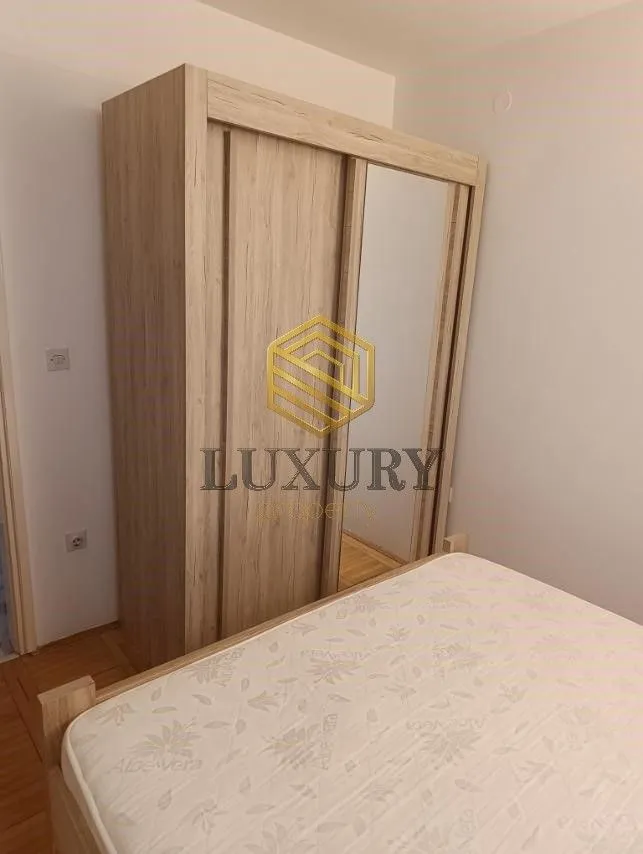 Izdavanje, jednosoban stan, 40m², Stara Varoš, Podgorica