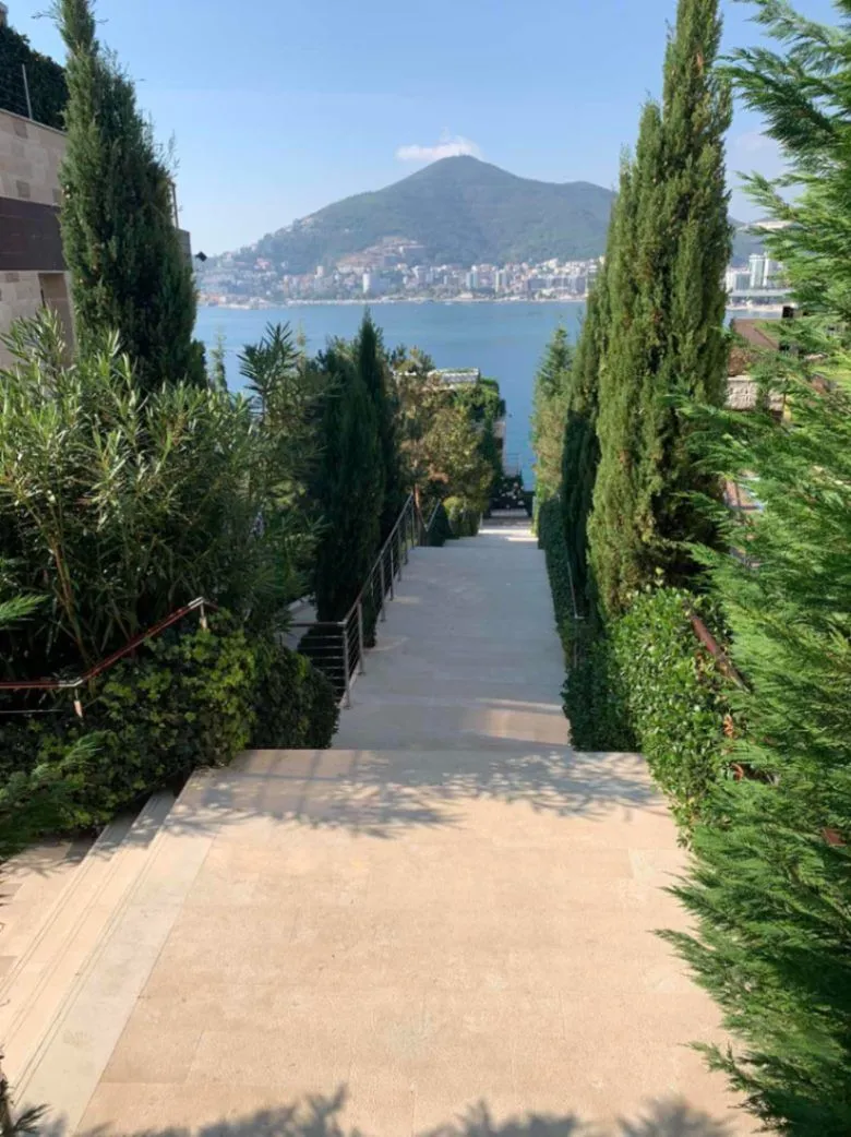 Sale, three bedroom apartment, 167m², Zavala, Budva
