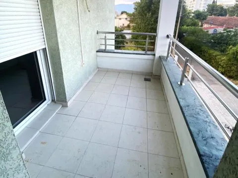 Izdavanje, stan, 69m², Ljubović, Podgorica - image 3