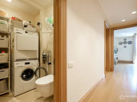 Sale, two bedroom apartment, 116m², Porto Montenegro, Tivat - image 15