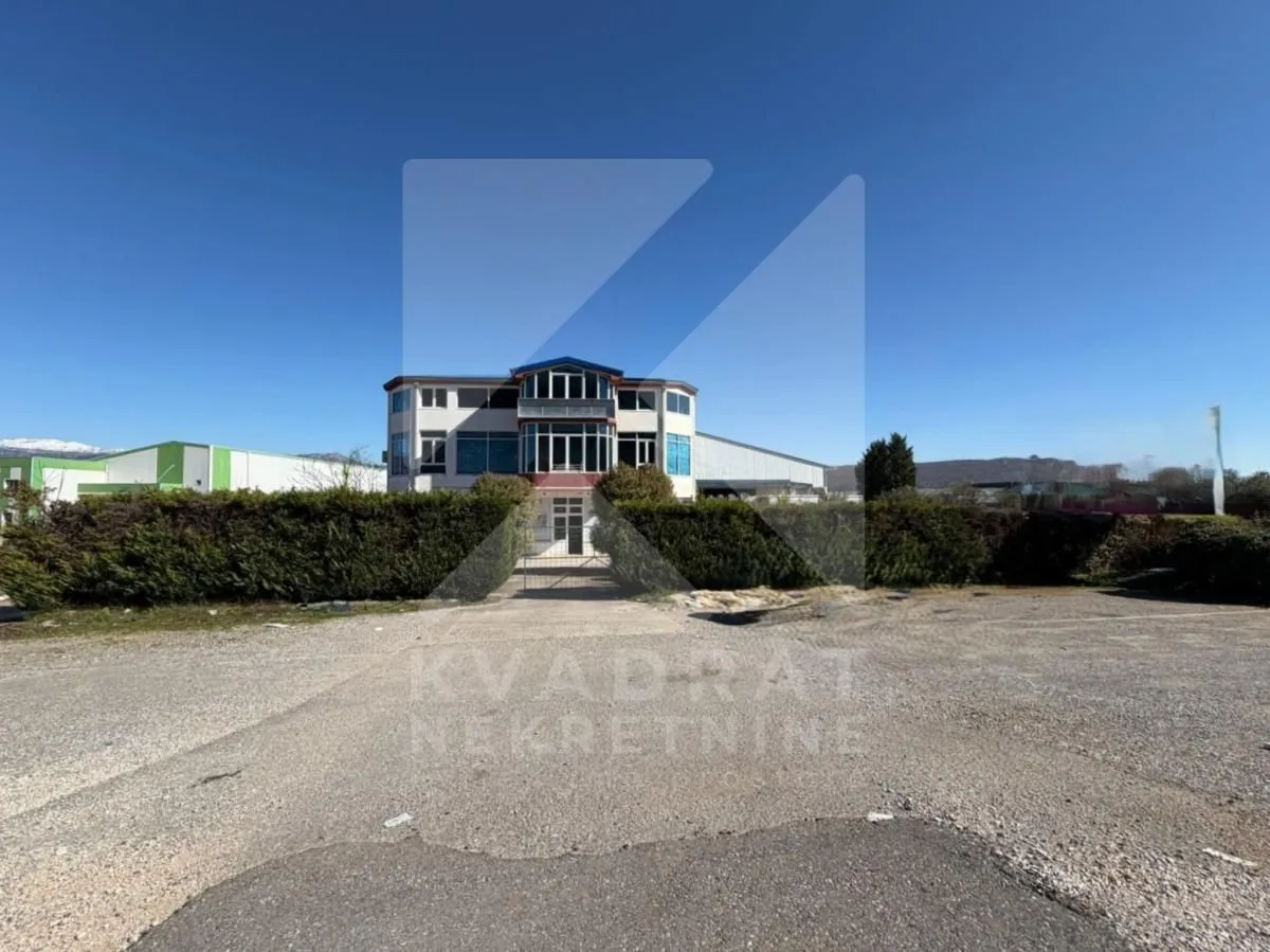 Rent, office space, 900m², Mareza, Podgorica