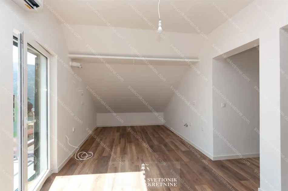 Prodaja, trosoban stan, 146m², Đenovići, Herceg Novi