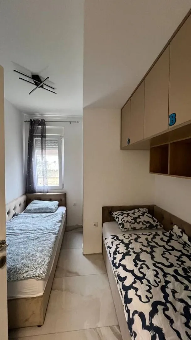 Rent, house, 200m², Mrčevac, Tivat