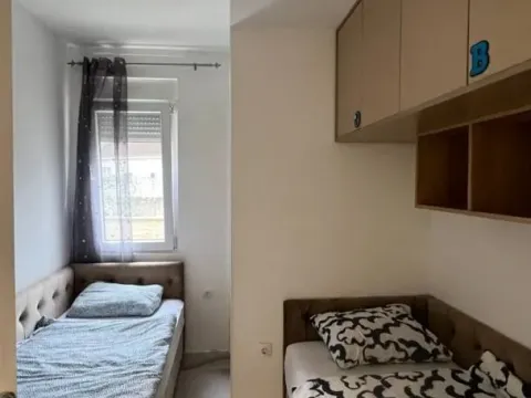 Rent, house, 200m², Mrčevac, Tivat - image 8
