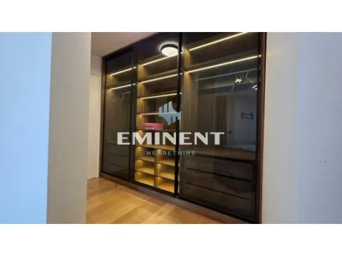 Izdavanje, trosoban stan, 117m², Vračar Hram, Vračar Sve Podlokacije - image 12