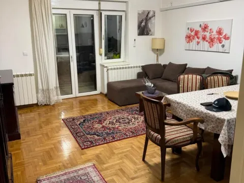 Izdavanje, trosoban stan, 63m², Đeram Pijaca, Beograd - image 2