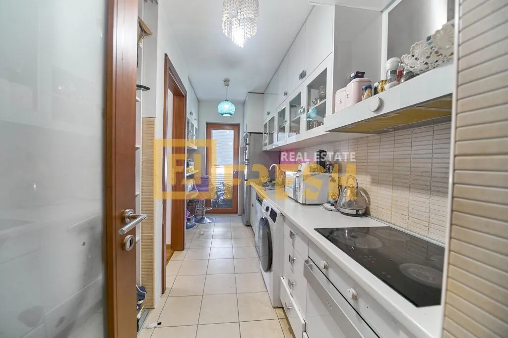 Prodaja, trosoban stan, 120m², Tološi, Podgorica