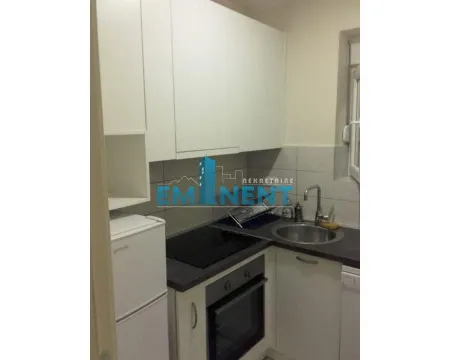 Izdavanje, trosoban stan, 57m², Crveni Krst, Beograd - image 8