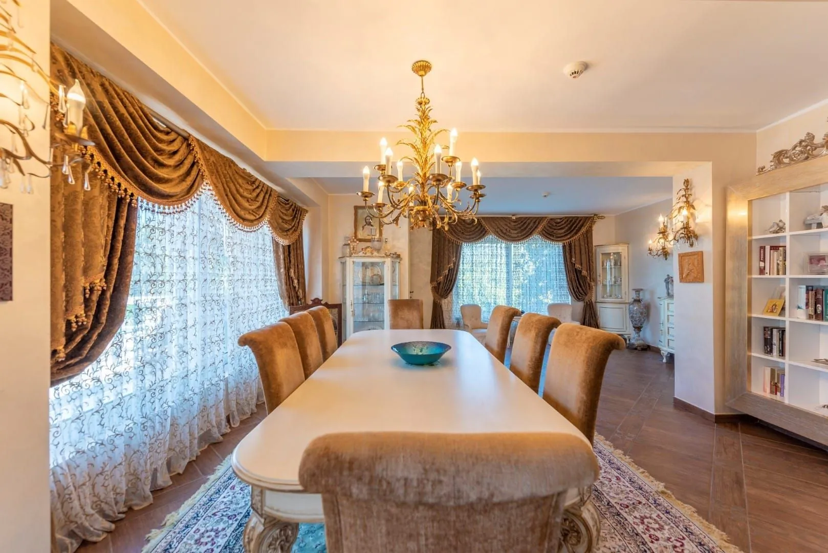 Sale, house, 485m², Sveti Stefan, Budva