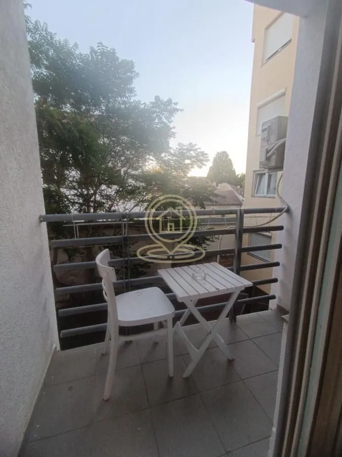 Izdavanje, jednosoban stan, 50m², Grbavica, Novi Sad Sve Podlokacije