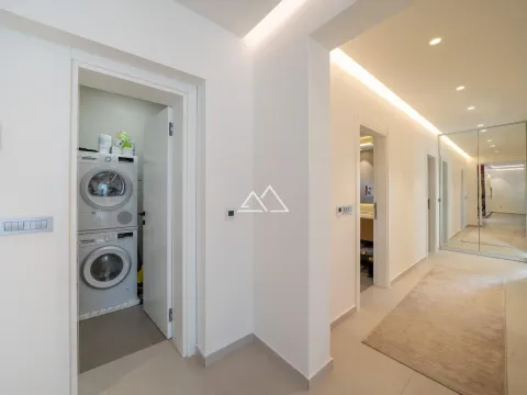 Prodaja, dvosoban stan, 122m², Centar, Tivat - image 7