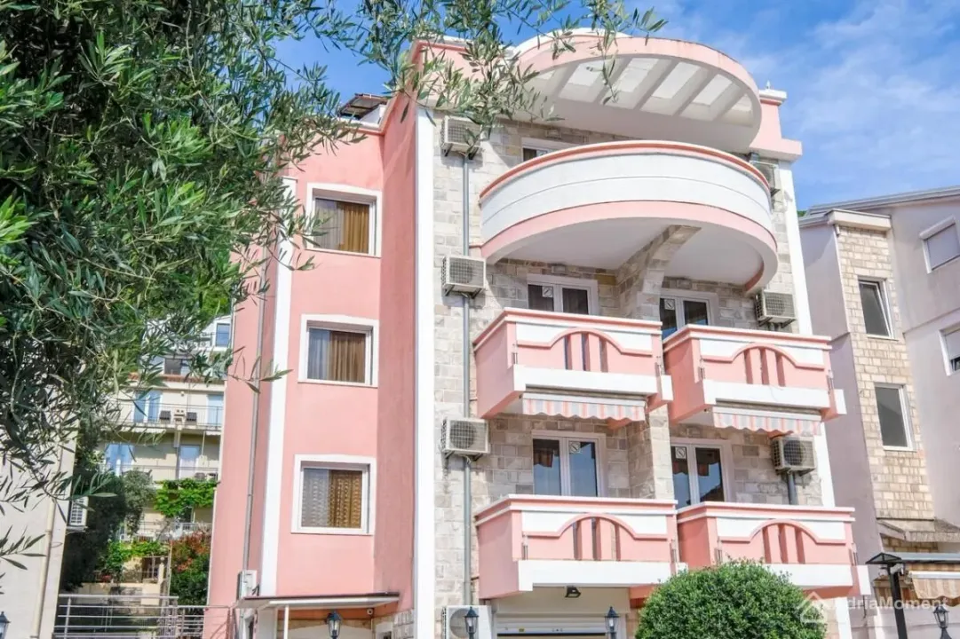 Sale, office space, 1256m², Centar, Budva