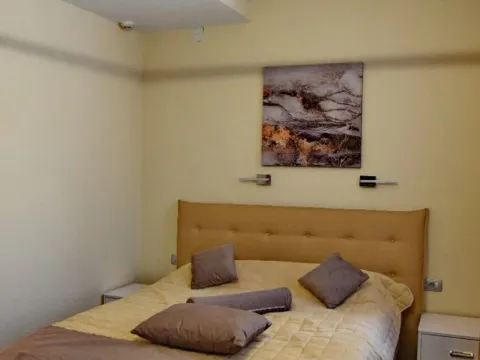 Sale, house, 350m², Stoliv, Kotor - image 2