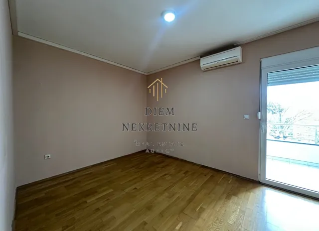 Izdavanje, dvosoban stan, 69m², Ljubović, Podgorica