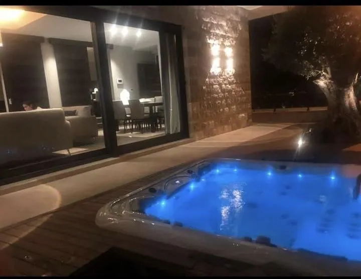 Prodaja, kuća, 210m², Dobrota, Kotor