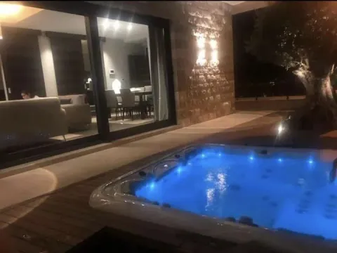 Prodaja, kuća, 210m², Dobrota, Kotor - image 31