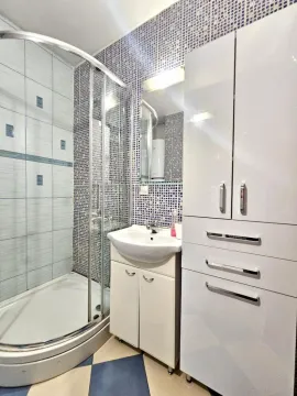 Prodaja, dvosoban stan, 69m², Gintaš, Podgorica - image 10