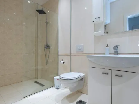 Prodaja, jednosoban stan, 61m², Rafailovići, Budva - image 9