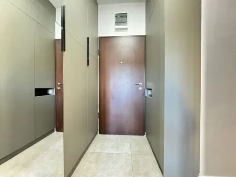 Izdavanje, jednosoban stan, 50m², Tuški Put, Podgorica - image 7