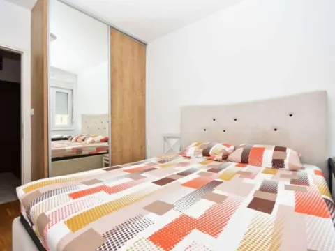 Izdavanje, dvosoban stan, 64m², Zagorič, Podgorica - image 4