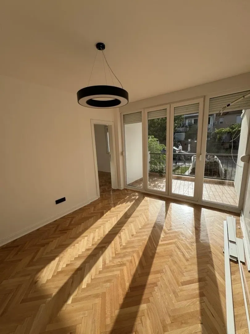 Izdavanje, dvosoban stan, 66m², Zabjelo, Podgorica
