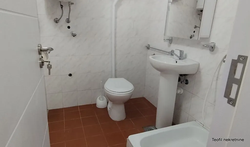 Prodaja, jednosoban stan, 42m², Karaburma, Palilula Sve Podlokacije