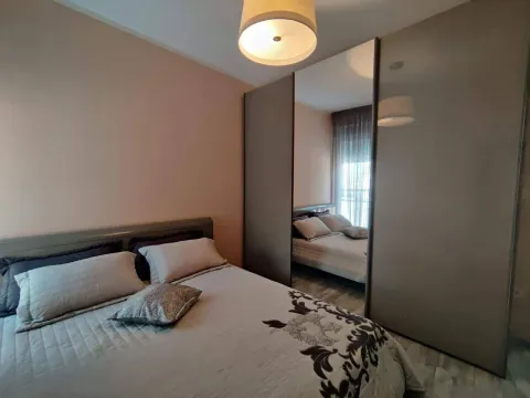 Sale, one bedroom apartment, 56m², Bečići, Budva - image 7