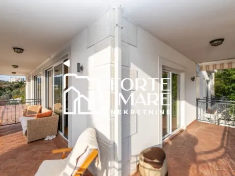 Sale, one bedroom apartment, 75m², Đenovići, Herceg Novi - image 11