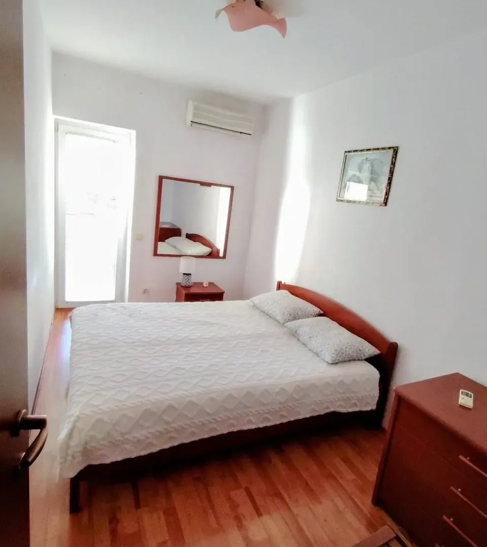 Rent, two bedroom apartment, 65m², Rozino, Budva