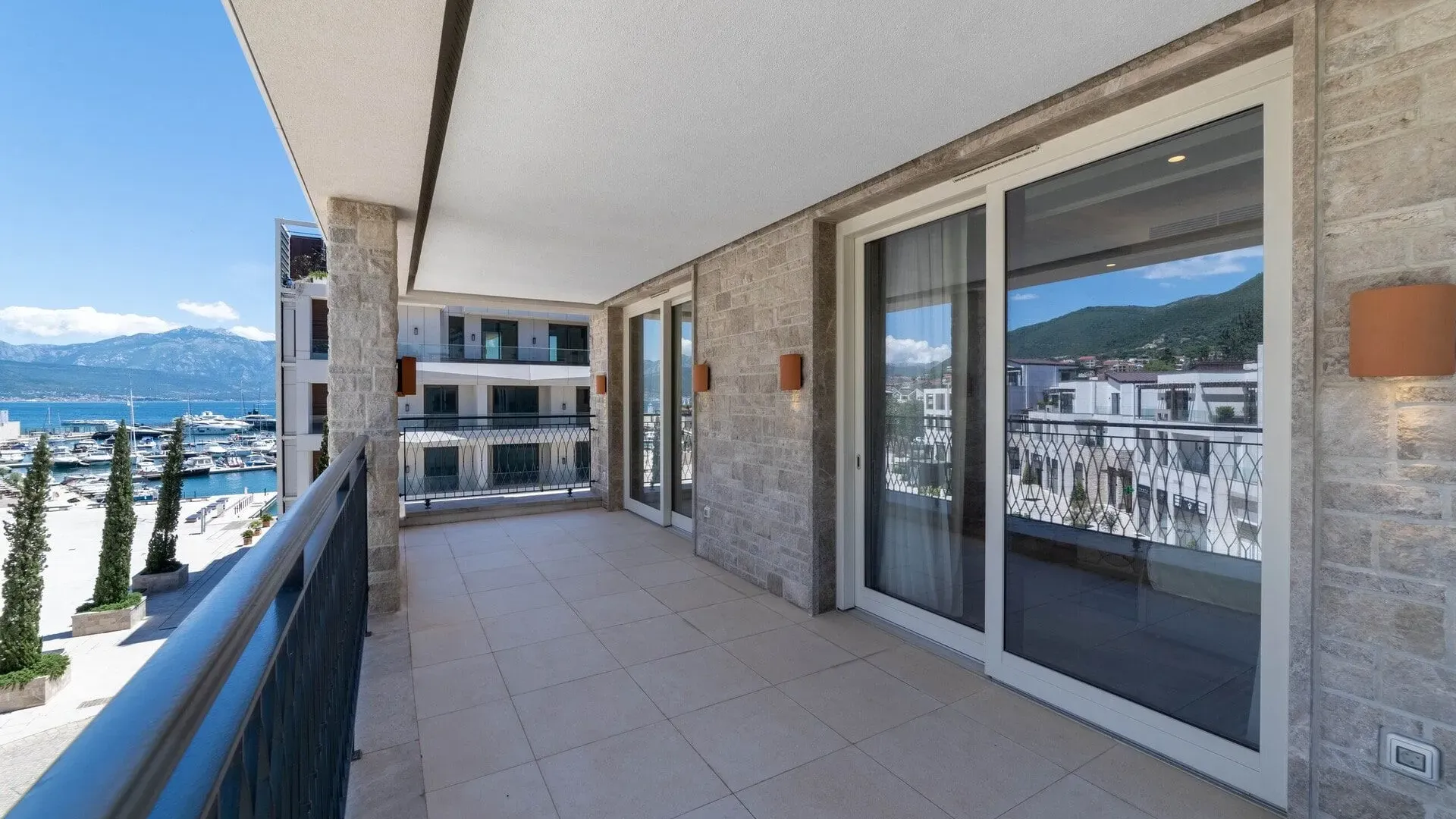 Prodaja, jednosoban stan, 88m², Portonovi, Herceg Novi