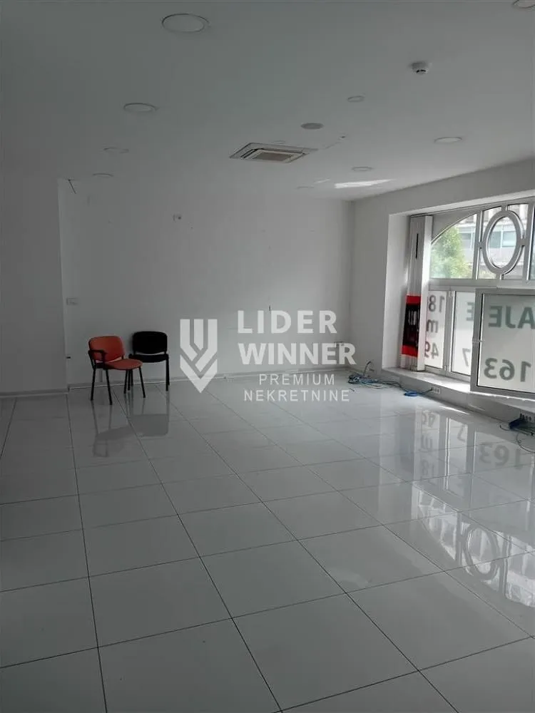 Izdavanje, poslovni prostor, 197m², Stari Grad, Beograd