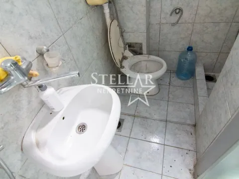 Sale, office space, 900m², Mareza, Podgorica - image 9