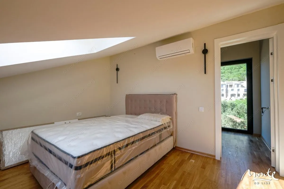 Sale, house, 220m², Reževići, Budva