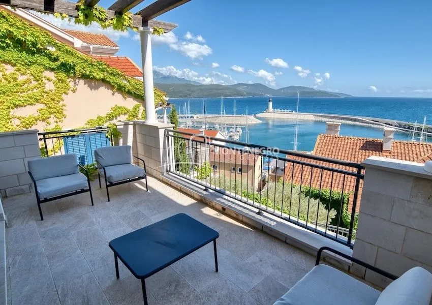 Prodaja, jednosoban stan, 55m², Luštica Bay, Tivat