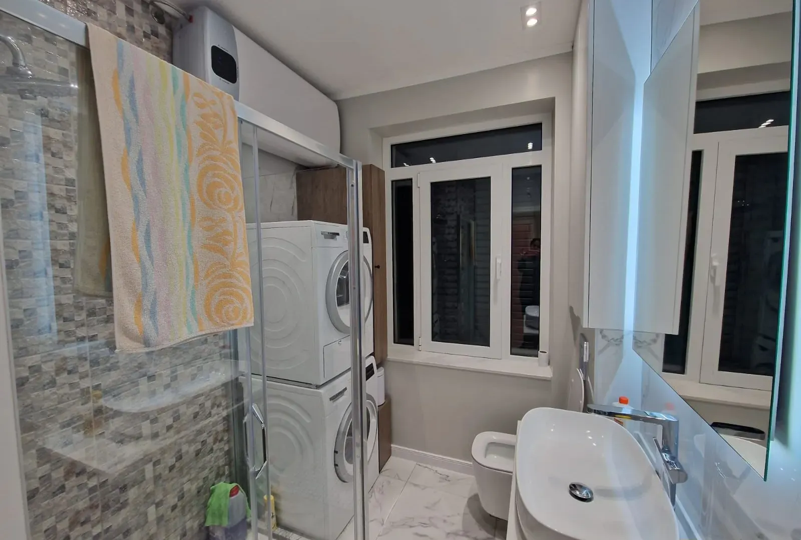 Rent, two bedroom apartment, 72m², Centar, Tivat