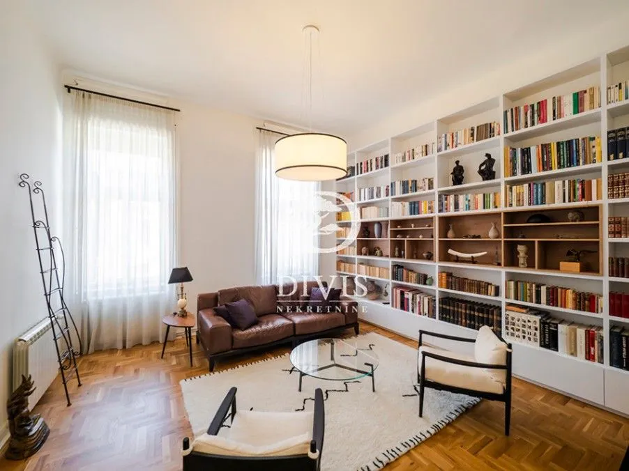 Prodaja, trosoban stan, 153m², Centar, Subotica